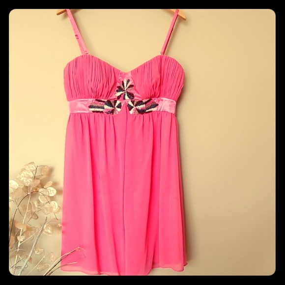 🪁2/$40 Lipsy Pink Convertible Dress - Picture 1 of 6